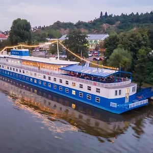 Båthotell Racek, Prag
